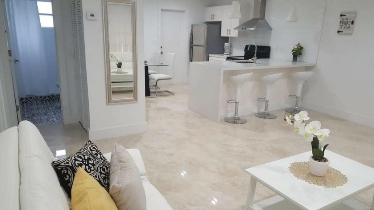 N61 Apartment Hollywood Bagian luar foto