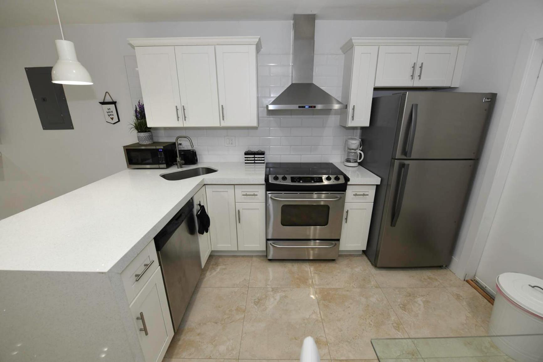 N61 Apartment Hollywood Bagian luar foto