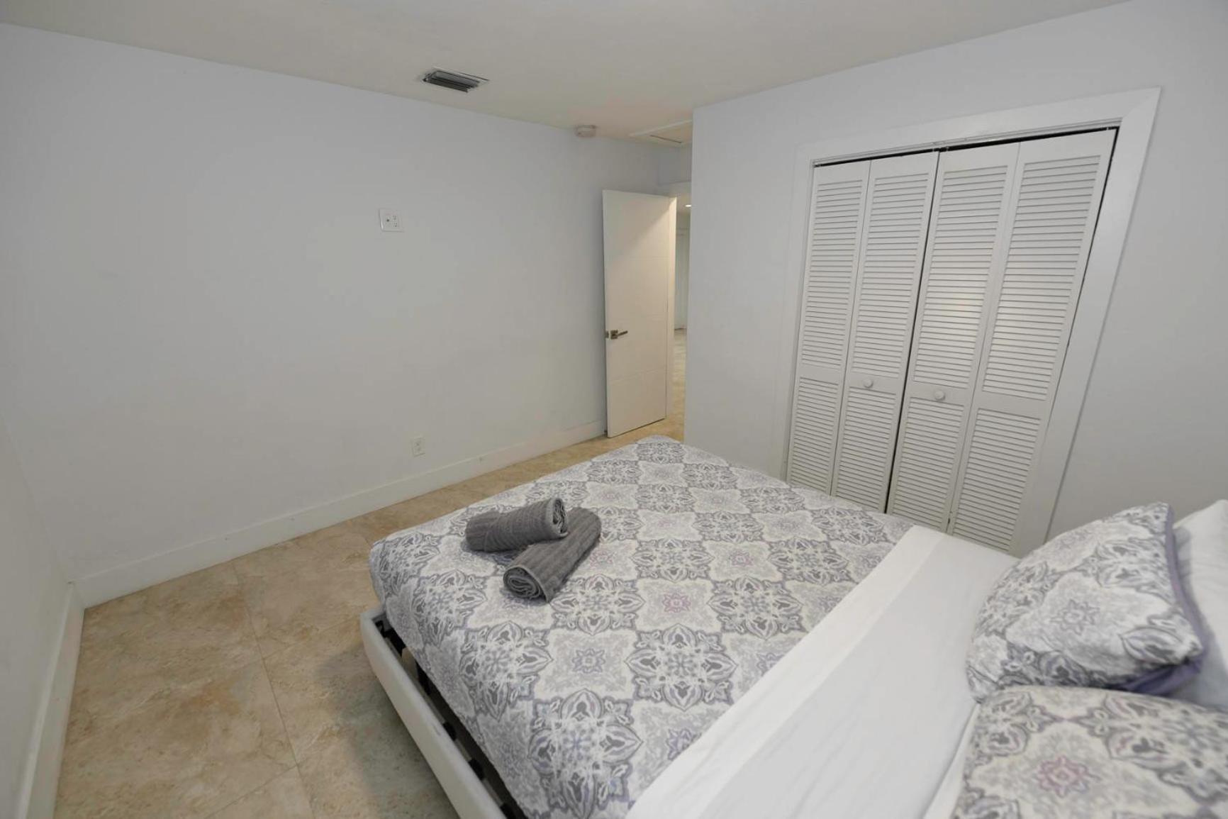 N61 Apartment Hollywood Bagian luar foto